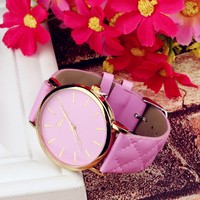 Reloj genérico de dama rosa     